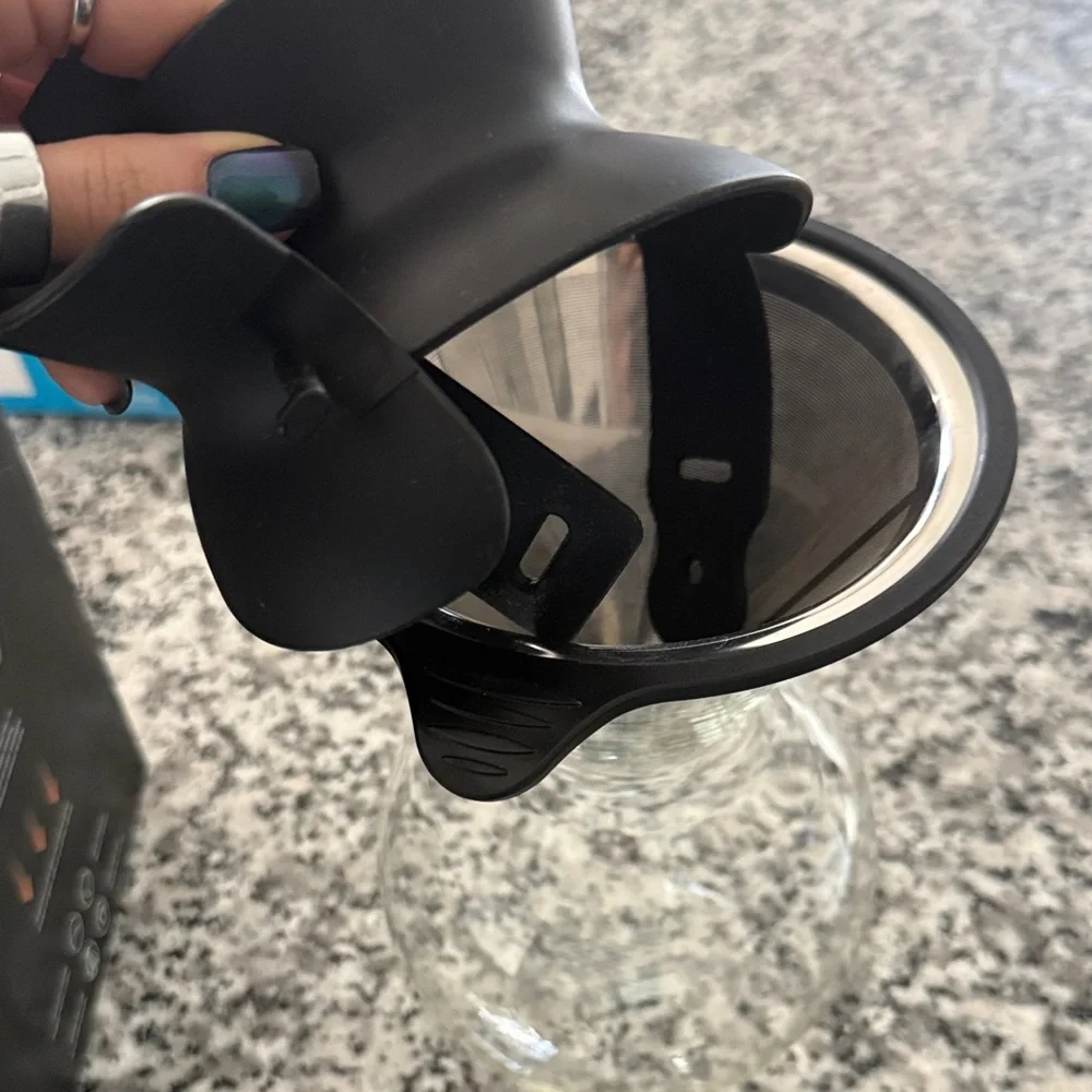 Bodum Black Pour Over Coffee Maker - Picture 2 of 3